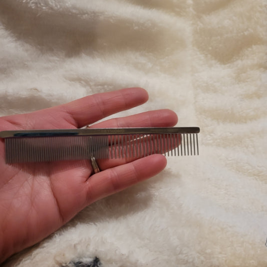 Comb, Belgium FINE